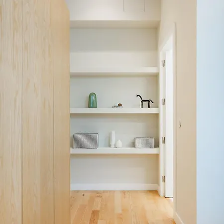 Modern 1br With Ac | Casa Da Musica * 波尔图